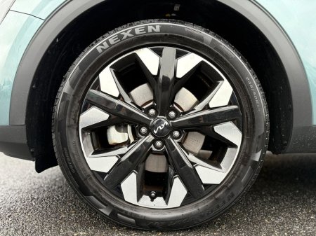 2023 Kia Sportage 1.6 K3 Plug in hybrid €35,995 thumbnail