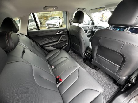 2025 MG HS - thumbnail 14