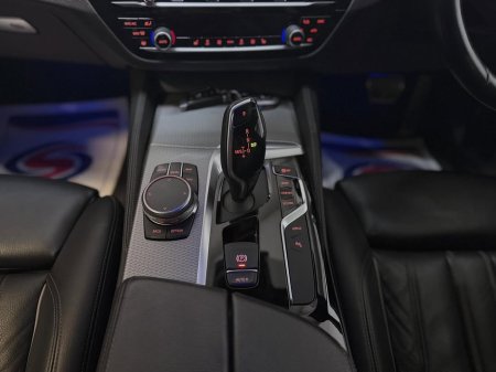 2018 BMW 5 Series - thumbnail 12