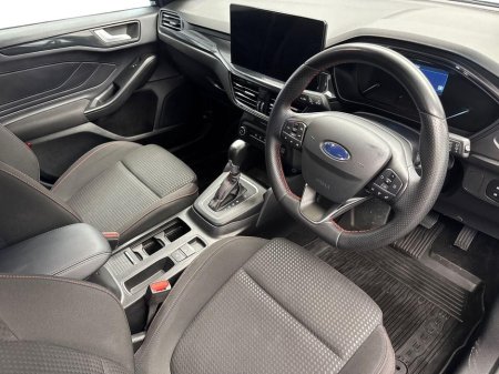 2025 Ford Focus - thumbnail 6