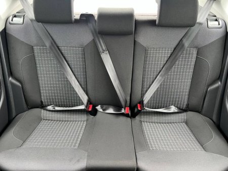 2015 Volkswagen Polo - thumbnail 12