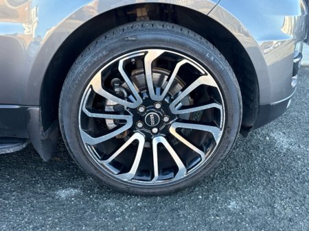 2017 Land Rover Range Rover Sport 3.0 TDV6 HSE AUTO // LEATHER HEATED SEATS // REAR CAMERA & PARK ASSIST // ELECTRIC TAILGATE // SIDE STEPS // PRICE IS +VAT €28,950 thumbnail