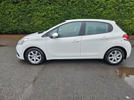 2019 Peugeot 208 ACTIVE 1.2 68 6.2 4DR €9,950