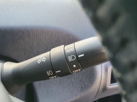 2018 Toyota Prius+ - thumbnail 13