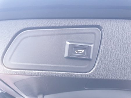 2025 Citroen C5 Aircross Plus Pack 1.2 Petrol Manual , 3192 Kilometres €29,995 thumbnail