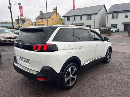 2018 Peugeot 5008 - thumbnail 11