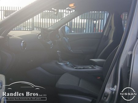 2025 Nissan Juke - thumbnail 10