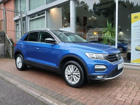 2021 Volkswagen T-Roc 1.0 TSI 110bhp Design, Ravenna Blue with Black Roof, Rear Camera. €23,900