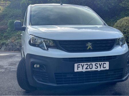 2020 Peugeot Partner PROFESSIONAL L1 B BLUEHDI €11,950
