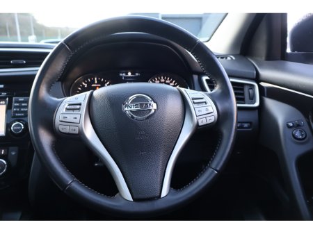 2017 Nissan Qashqai SV PREMIUM  Low Mileage Huge Spec €15,495 thumbnail