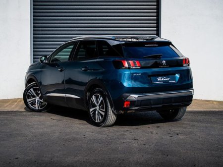 2023 Peugeot 3008 - thumbnail 9