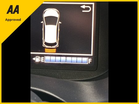 2019 Toyota Yaris - thumbnail 9