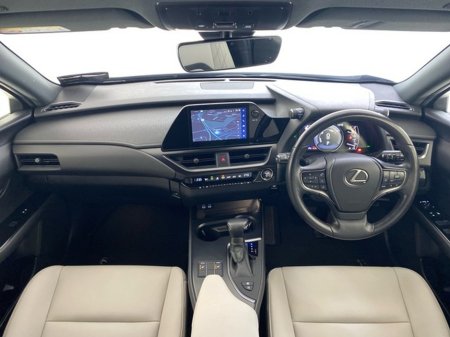 2023 Lexus UX 250 H Dynamic €38,950 thumbnail