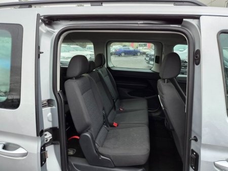 2023 Volkswagen Caddy Maxi Life - thumbnail 5