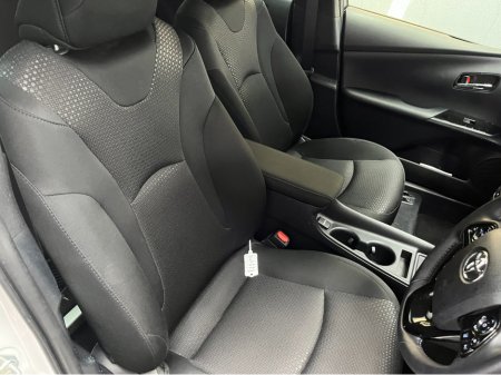 2017 Toyota Prius €21950 2022 TOYOTA PRIUS S 1.8 AUTOMATIC / CRUISE CONTROL AND MORE €21,950 thumbnail