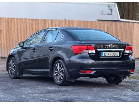 2012 Toyota Avensis - thumbnail 16