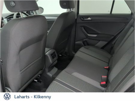 2025 Volkswagen T-Roc EDITION 75 2.0TDI 116HP €38,950 thumbnail