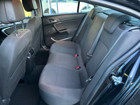 2016 Opel Insignia SC 1.6 CDTI 136PS 4DR €8,950 thumbnail