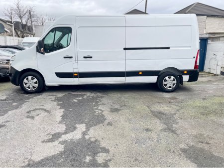 2021 Nissan NV400 - thumbnail 28