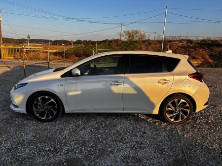 2016 Toyota Auris - thumbnail 5