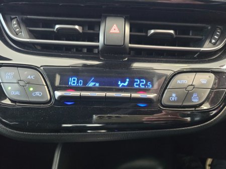 2017 Toyota C-HR - thumbnail 14