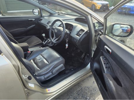2008 Honda Civic 1.8I SES 4 DOOR 4DR €950 thumbnail