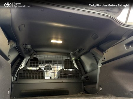 2025 Toyota Corolla - thumbnail 9