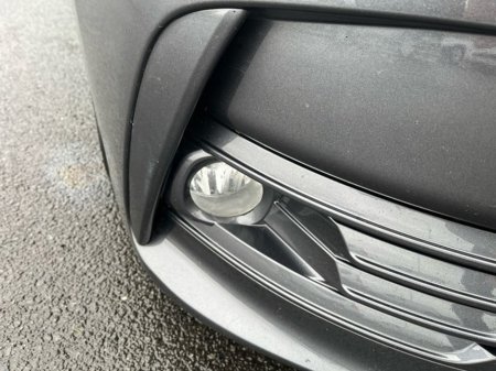 2018 Toyota Corolla - thumbnail 17