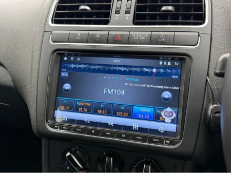 2013 Volkswagen Polo - thumbnail 21