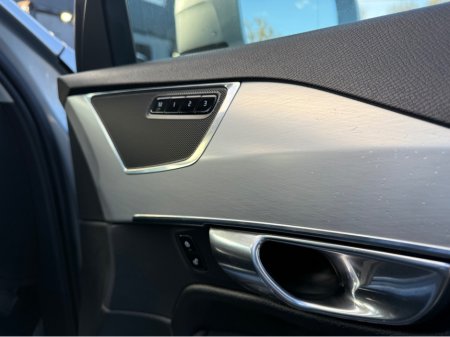 2016 Volvo XC90 T8 PHEV MOMENTUM GT 7 Seater Auto €21,950 thumbnail