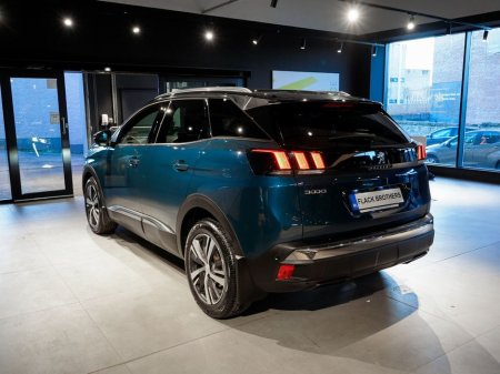 2023 Peugeot 3008 FL Allure 1.5 HDI 130 6.4 4DR €34,995 thumbnail