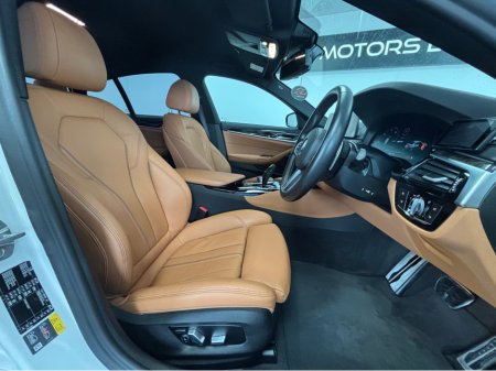 2020 BMW 5 Series - thumbnail 16