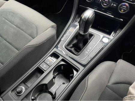 2019 Volkswagen Golf - thumbnail 16