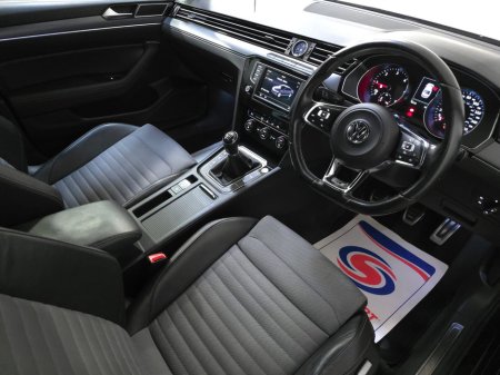 2015 Volkswagen Passat  €15,950 thumbnail