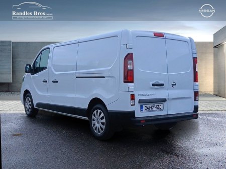 2024 Nissan Primastar - view 2
