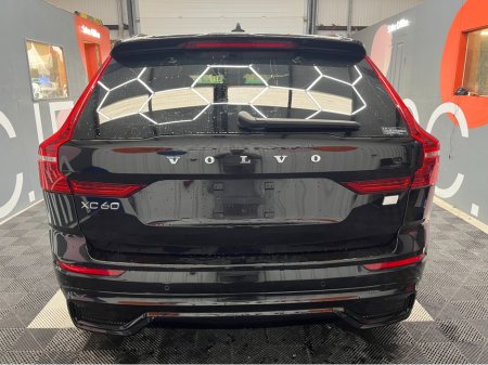 2023 Volvo XC60 €46950! 2023 VOLVO XC60 RECHARGE ULTIMATE T6 AWD PLUG 2.0 AUTOMATIC / CRUISE CONTROL /  ELECTRIC MEMORY & HEATED SEATS / 360° PARKING CAMERA / PANORAMIC SUNROOF / APPLE CARPLAY €46,950 thumbnail