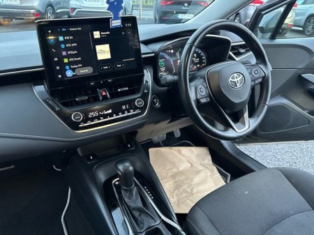 2024 Toyota Corolla LUNA SPORT SALOON 4DR €32,750 thumbnail