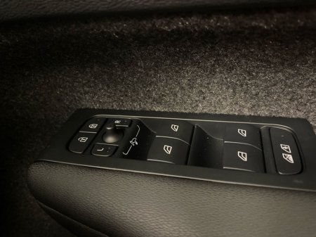 2026 Volvo EC40 - thumbnail 21