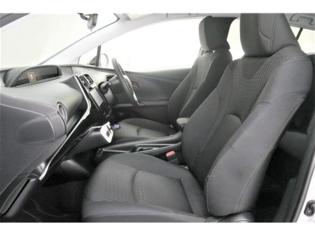 2017 Toyota Prius - thumbnail 17