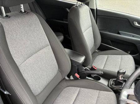 2025 Kia Stonic - thumbnail 8