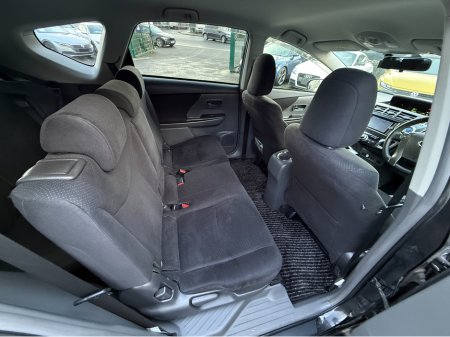 2014 Toyota Prius 141 // 7 SEATER €14,450 thumbnail