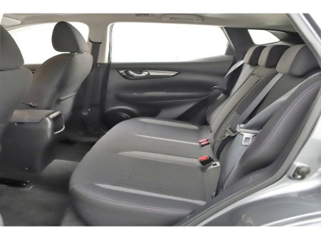 2018 Nissan Qashqai - thumbnail 16