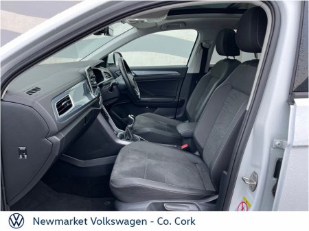 2023 Volkswagen T-Roc - thumbnail 23