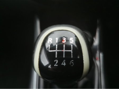 2017 Nissan Pulsar - thumbnail 13