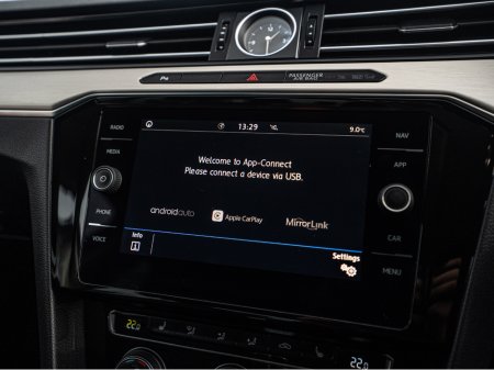 2019 Volkswagen Passat 2019 Passat 2.0d Auto HIGHLINE/High spec/1yr warra €24,888 thumbnail