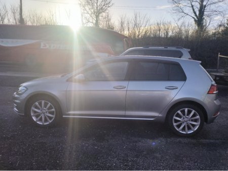 2018 Volkswagen Golf Comfort €16,650 thumbnail