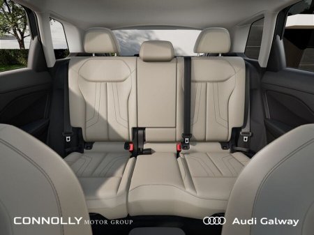 2026 Audi Q3 SE TDI A/T €62,550 thumbnail