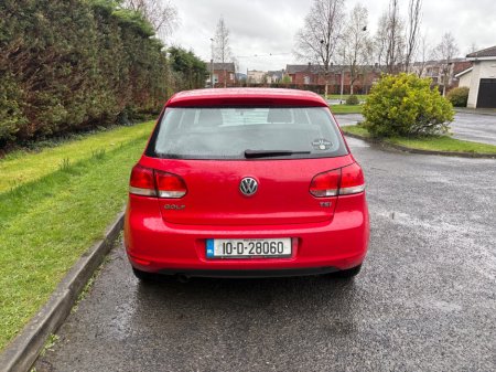 2010 Volkswagen Golf - thumbnail 3