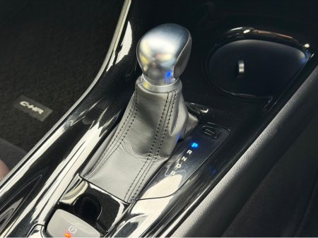 2018 Toyota C-HR (181) 1.8 HYBRID SPORT AUTO €20,450 thumbnail