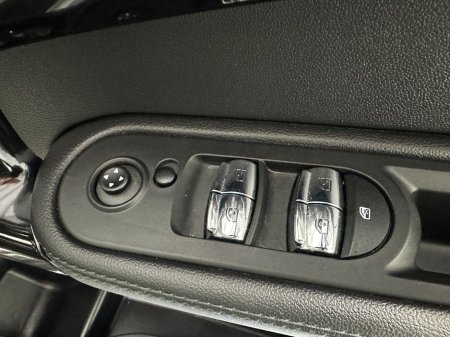 2021 MINI Countryman John Cooper Works ALL4 PHEV €31,400 thumbnail